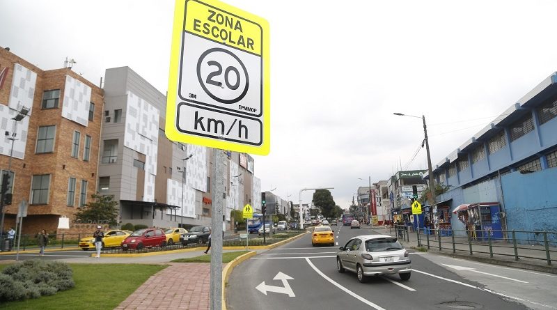 Implementation of Safe School Zone in the Condado sector (Ecuador)